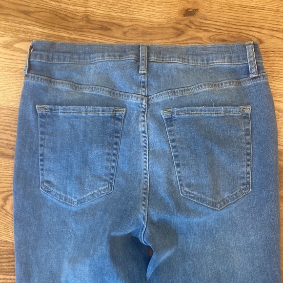 Womens We the Free Free People jeans distressed beat to hell ripped jeans - Picture 7 of 10